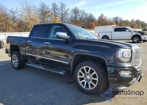 2018 GMC Sierra K1500 Denali z USA, uszkodzony, nr VIN 3GTU2PEC6JG504153